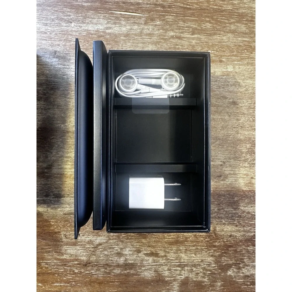 Apple iPhone 3GS 8GB Black Empty Box w/ Manuals, Headphones And Power Box